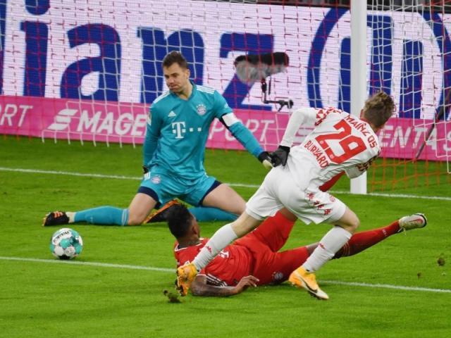 彩经网开奖查询-鸡哥临场换位帮拜仁填坑,帕瓦尔连坐板凳后又挨批